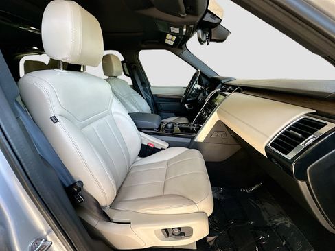 Used 2019 Land Rover Discovery HSE AWD/4WD image 30