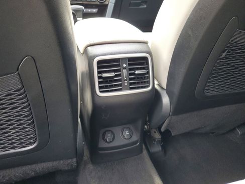 Used 2017 Kia Sportage SX image 13