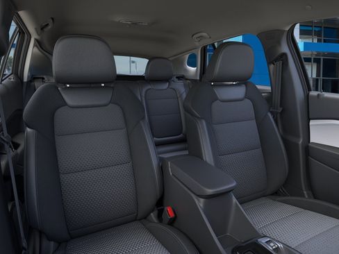 New 2026 Chevrolet Trax LT w/ Driver Confidence Package FWD image 35