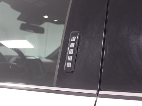 Used 2018 Ford F150 Platinum w/ Equipment Group 701A Luxury image 18