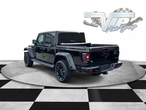 Certified 2022 Jeep Gladiator Overland AWD/4WD image 4