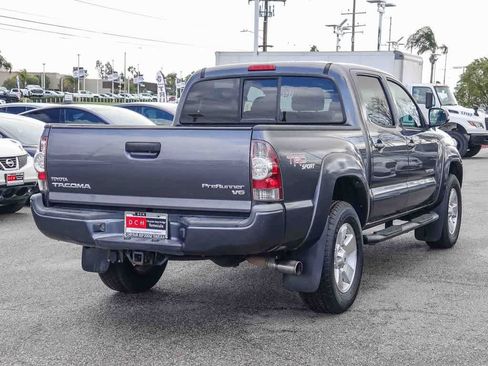 Used 2013 Toyota Tacoma PreRunner w/ TRD Sport Pkg image 4