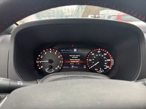 Used 2023 Nissan Frontier PRO-4X w/ Pro-4X Premium Package image 12