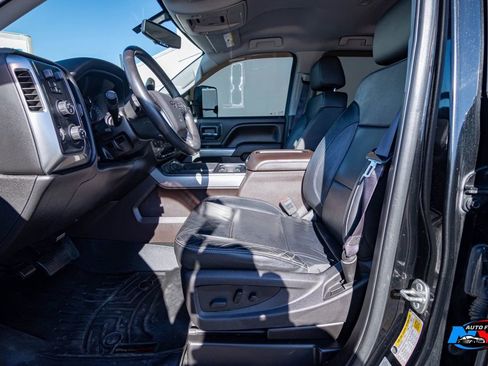 Used 2016 Chevrolet Silverado 1500 LT w/ Midnight Edition image 15