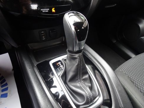 Used 2017 Nissan Rogue Sport S w/ S Appearance Package image 16