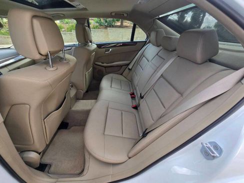 Used 2010 Mercedes-Benz E 350 Sedan image 36
