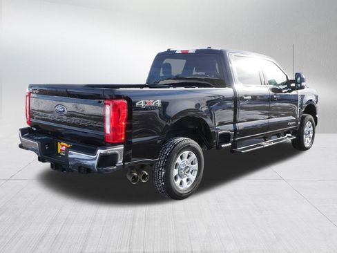 Used 2024 Ford F250 XLT image 7