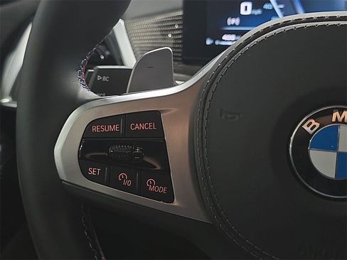 Certified 2025 BMW X6 M60i w/ Dynamic Handling Package image 14