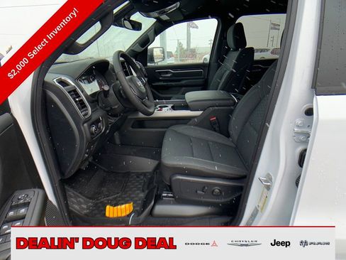 New 2026 RAM 1500 4x4 Crew Cab image 12
