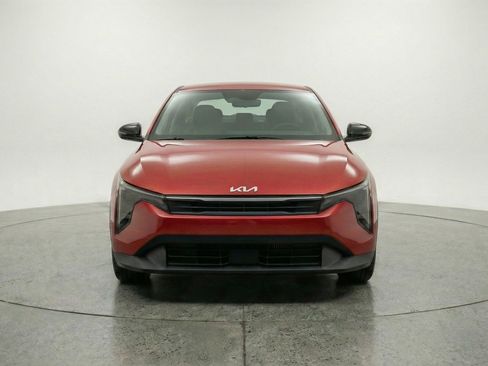 Used 2025 Kia K4 LXS image 1