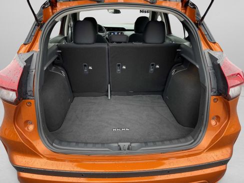 Used 2024 Nissan Kicks SV image 26