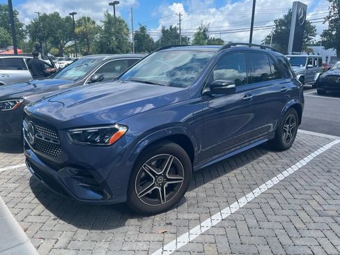 Used 2024 Mercedes-Benz GLE 350 4MATIC image 2