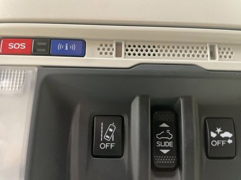 Used 2023 Subaru Forester Premium image 15