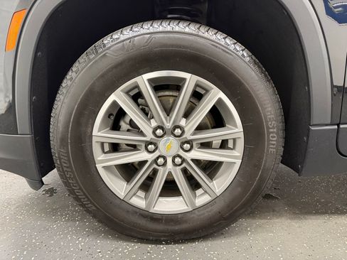 Used 2024 Chevrolet Traverse LT w/ LPO, Floor Liner Package AWD/4WD image 18