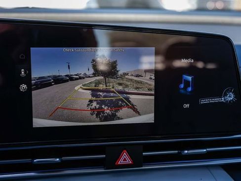 New 2026 Hyundai Elantra Limited FWD image 28