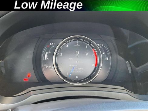 Used 2022 Lexus IS 350 F Sport RWD image 2