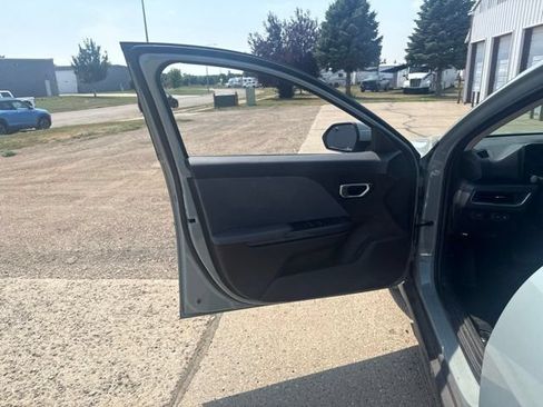 Used 2025 Kia K4 EX FWD image 18