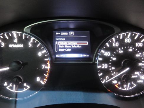 Used 2017 Nissan Pathfinder S image 14