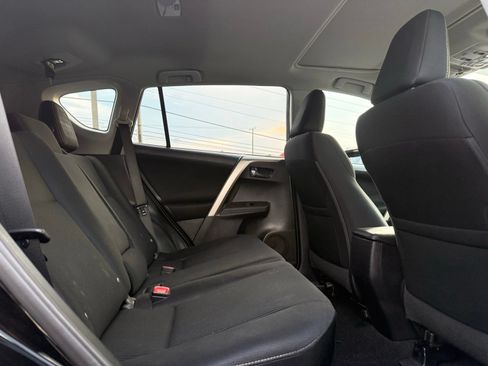 Used 2015 Toyota RAV4 XLE AWD/4WD image 27