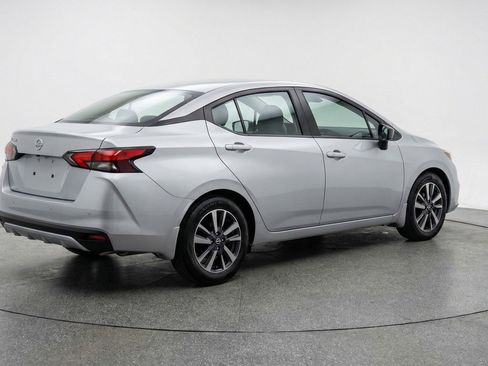 Used 2025 Nissan Versa SV FWD image 9