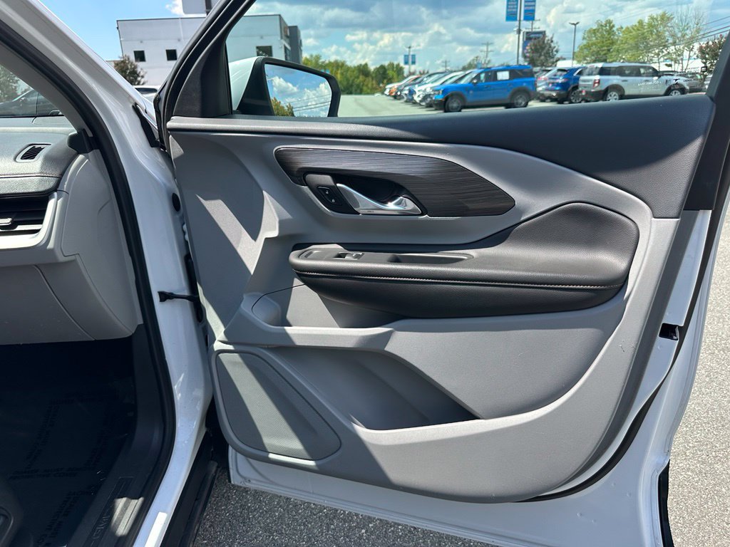 Used 2020 GMC Terrain SLT w/ Preferred Package FWD image 18