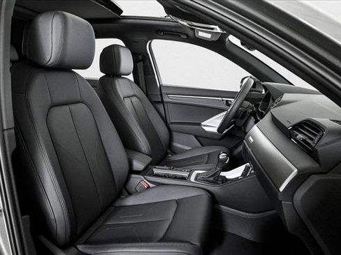 New 2025 Audi Q3 2.0T Premium image 11