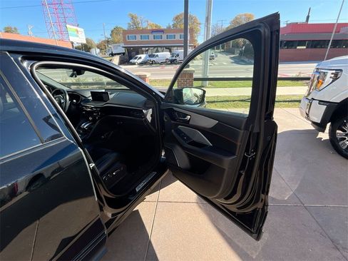 Used 2022 Acura MDX A-Spec image 43