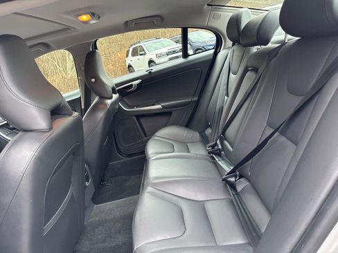 Used 2017 Volvo S60 T5 Inscription w/ Convenience Package image 33