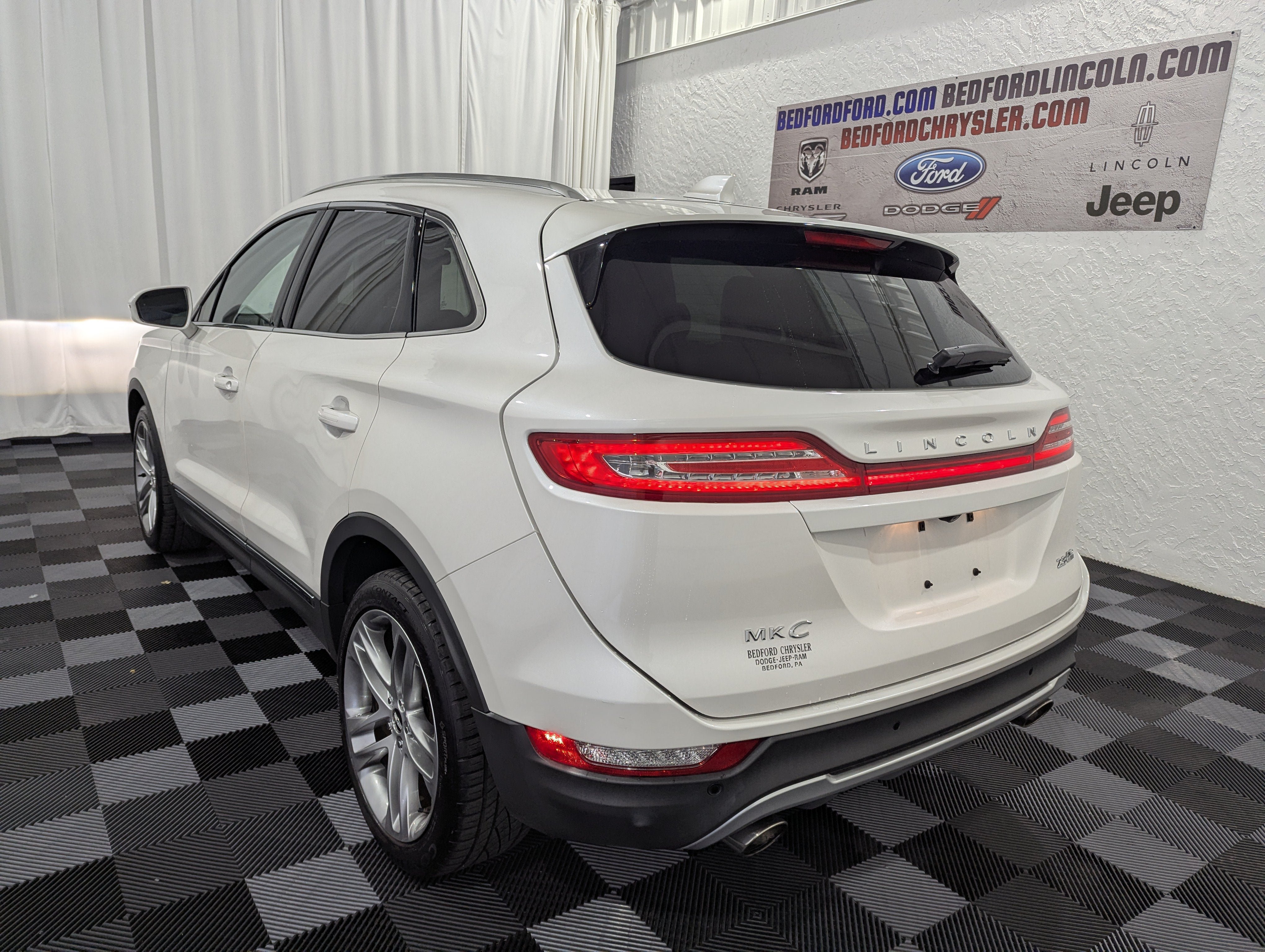 Used 2015 Lincoln MKC AWD w/ Equipment Group 102A Reserve image 10