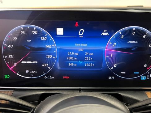 Used 2025 Mercedes-Benz C 43 AMG 4MATIC Sedan image 43