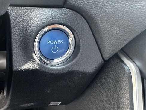 Used 2019 Toyota RAV4 Limited AWD/4WD image 27