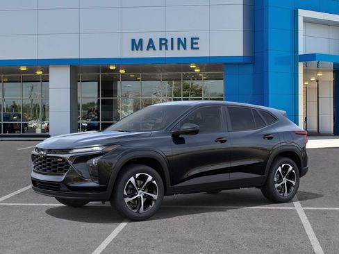 New 2026 Chevrolet Trax RS w/ Sunroof Package FWD image 2