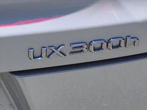 Used 2025 Lexus UX 300h FWD w/ Accessory Package (Z1) image 20
