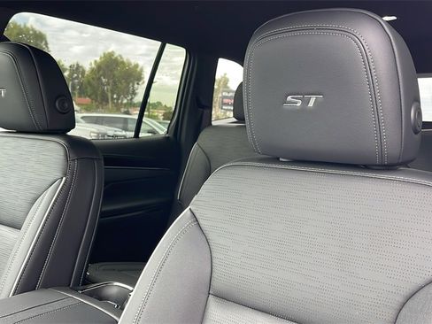 New 2026 Buick Enclave Sport Touring w/ Power Package image 12