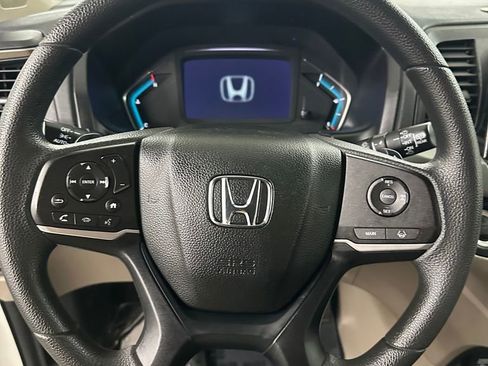 Used 2018 Honda Odyssey EX image 15