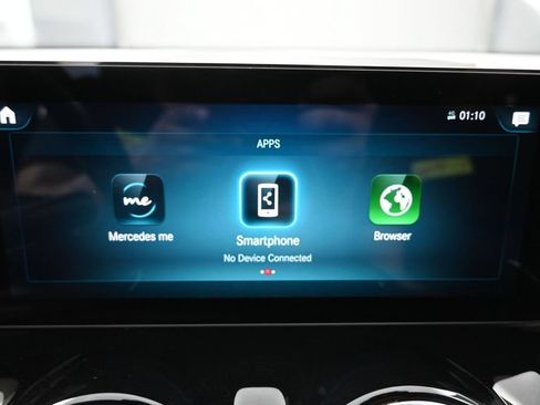 Used 2022 Mercedes-Benz EQB 350 4MATIC image 13