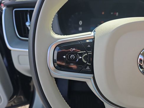 Used 2025 Volvo XC60 T8 Plus w/ Protection Package Premier image 27