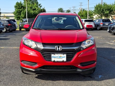 Used 2016 Honda HR-V LX image 2