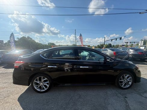 Used 2015 Nissan Sentra SR w/ Navigation Package FWD image 7