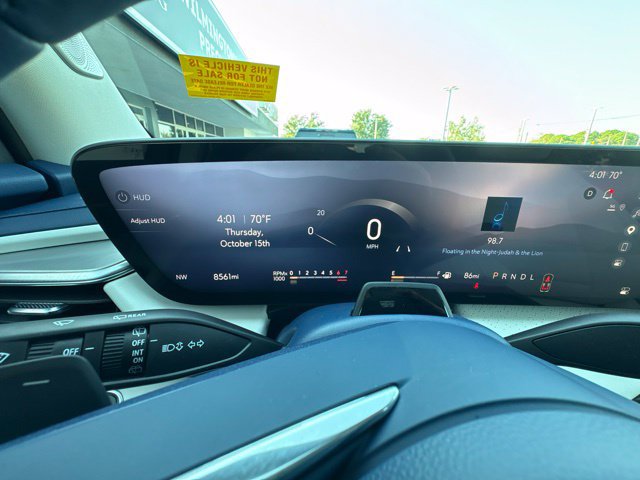Used 2025 Buick Enclave Avenir w/ Super Cruise Package FWD image 10