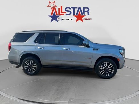 Used 2023 GMC Yukon AT4 w/ Technology Package AWD/4WD image 8