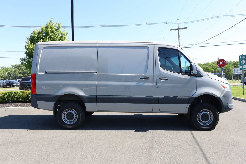 Used 2024 Mercedes-Benz Sprinter 2500 image 6