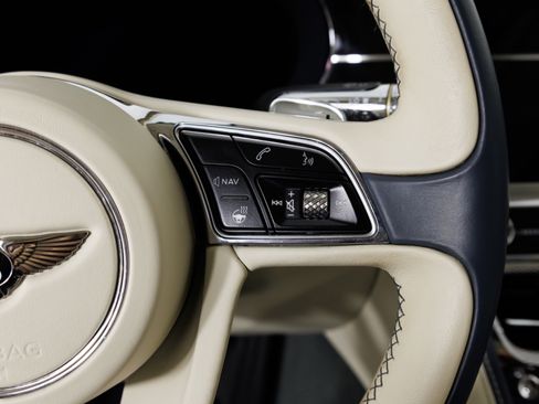 Used 2020 Bentley Flying Spur W12 AWD/4WD image 24