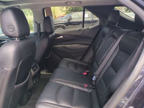 Used 2018 Chevrolet Equinox LT w/ Sun & Infotainment Package FWD image 16