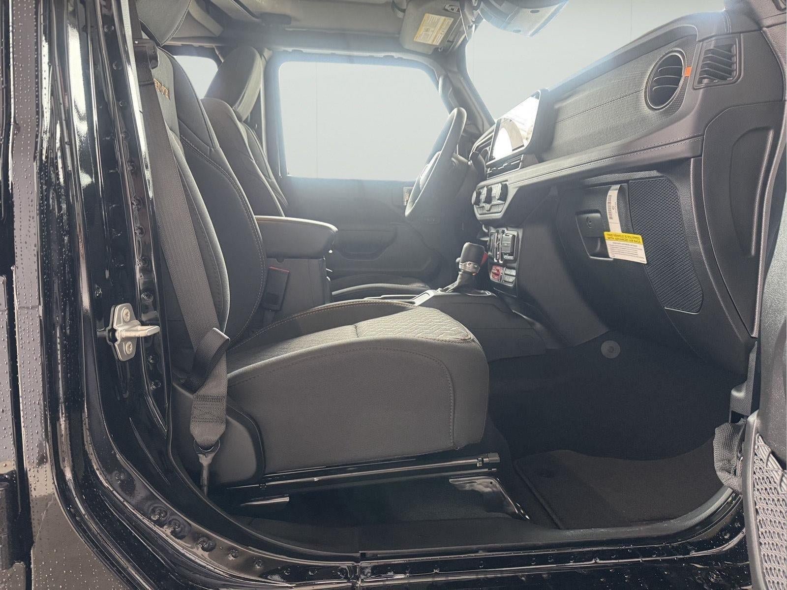 New 2026 Jeep Gladiator Mojave AWD/4WD image 25