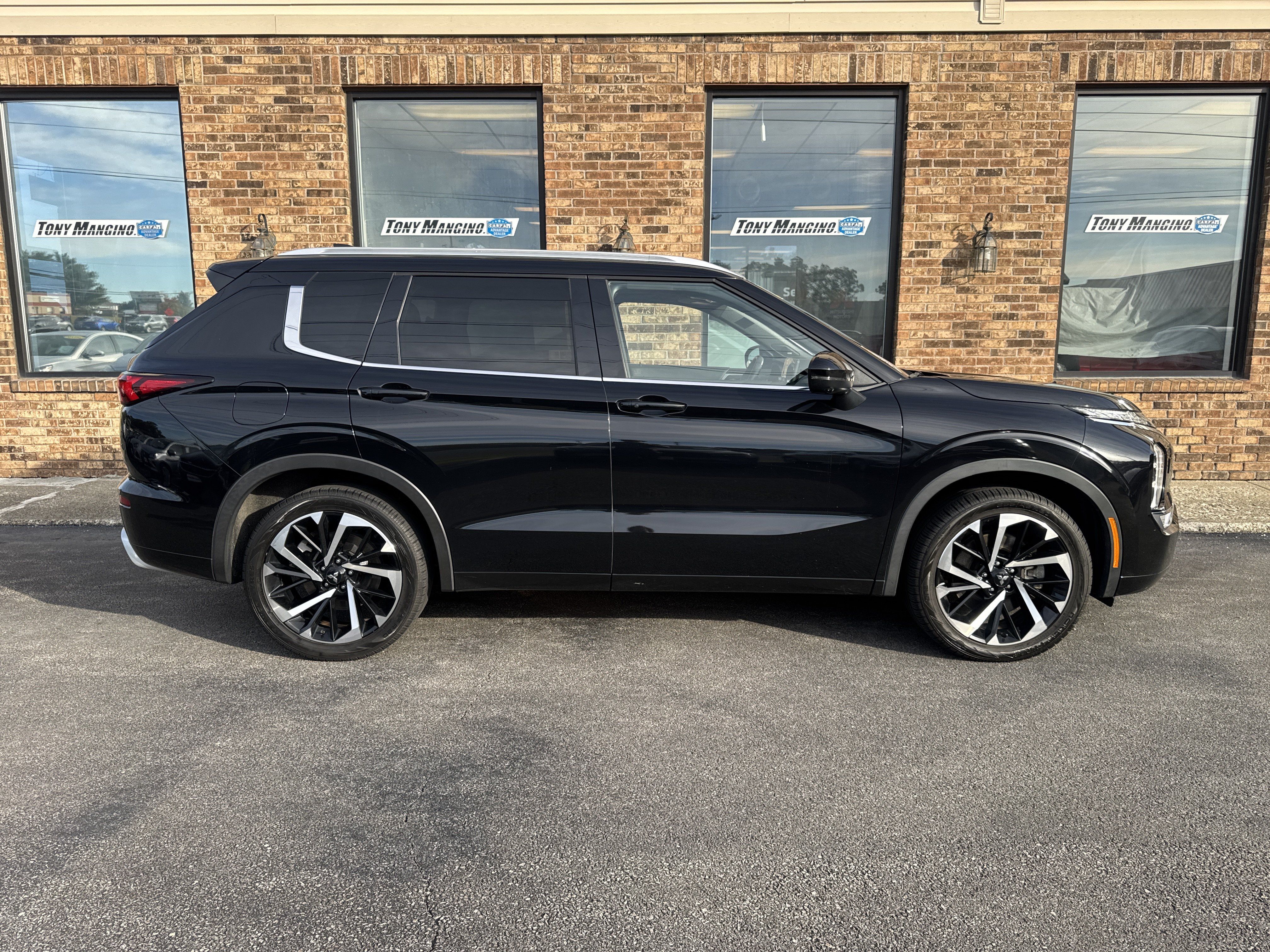 Used 2022 Mitsubishi Outlander SEL AWD/4WD image 6