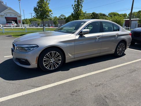 Used 2018 BMW 540i xDrive w/ Luxury Seating Package AWD/4WD image 4