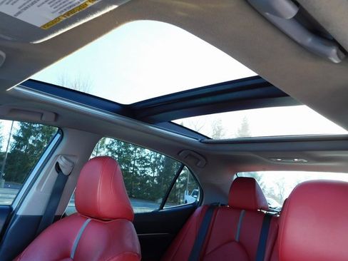 Used 2021 Toyota Camry XSE w/ Navigation Package image 12