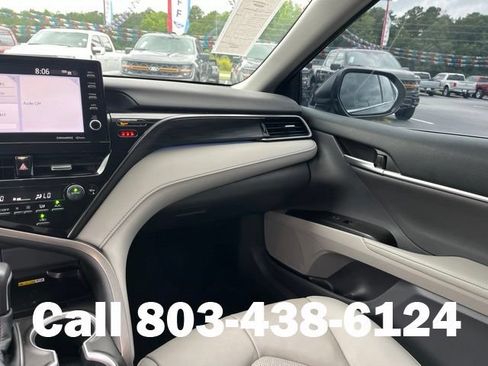 Used 2023 Toyota Camry XLE FWD image 17