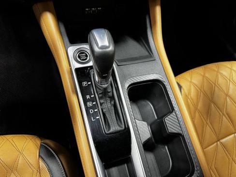 Used 2021 Nissan Sentra SV w/ SV Premium Package image 25